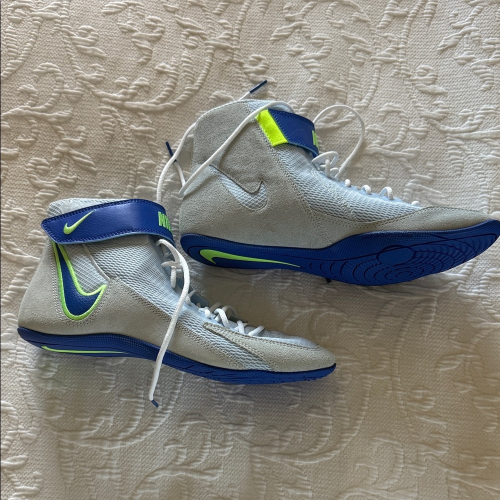 Nike Light Gray and Blue High-Top Shoes